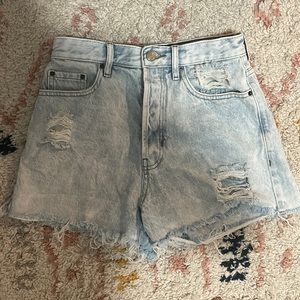 Light denim shorts